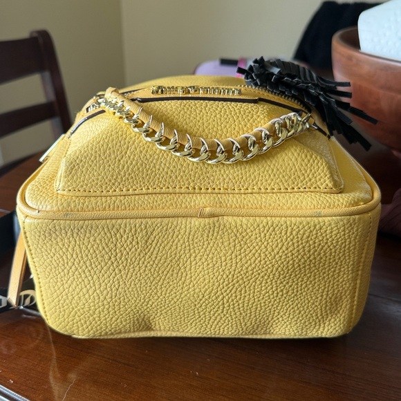 Juicy 💛 Backpack - Picture 7 of 10